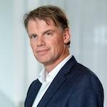 Een portret foto van Theo Hooghiemstra